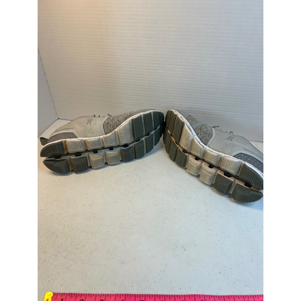 On Cloud Running Shoes Grey Mesh Swiss Engineering Sneakers Womens 9 Mens 7.5 - Picture 5 of 9